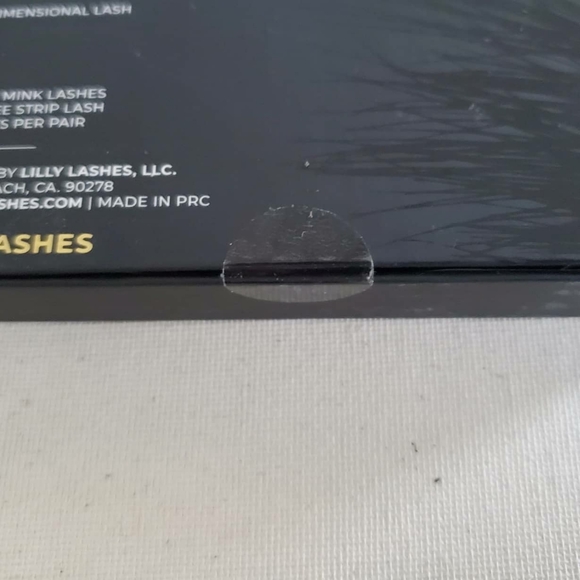 *SOLD* New Lilly Lashes - Mykonos - Picture 3 of 5